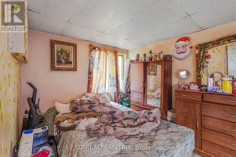 749 Regent Street Hawkesbury ON K6A 1G5