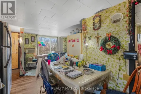 749 Regent Street Hawkesbury ON K6A 1G5