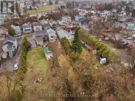 749 Regent Street Hawkesbury ON K6A 1G5