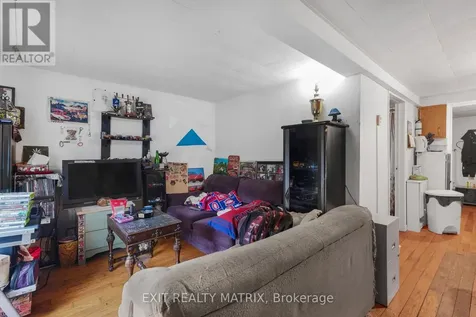 749 Regent Street Hawkesbury ON K6A 1G5