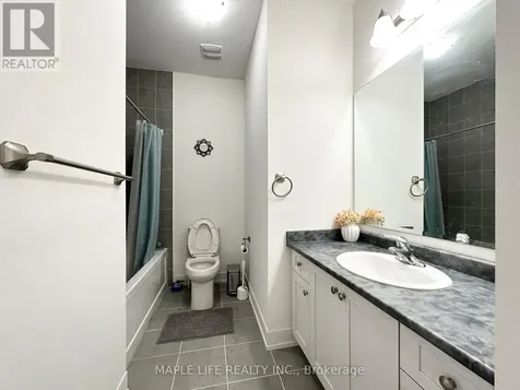 124 Hilts Drive Richmond Hill ON L4S 0J2