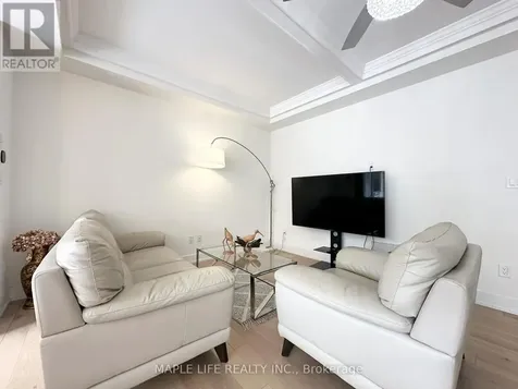 124 Hilts Drive Richmond Hill ON L4S 0J2