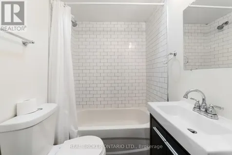 27 Melrose Avenue South Hamilton (stripley) ON L8M 2Y4