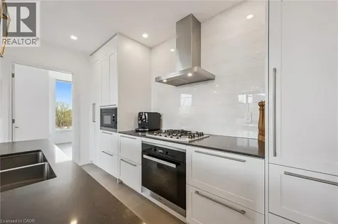 1441 Elgin Street Burlington ON L7S 1E6