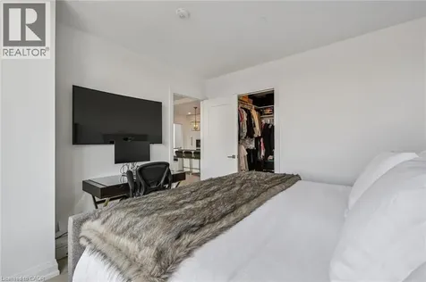 1441 Elgin Street Burlington ON L7S 1E6