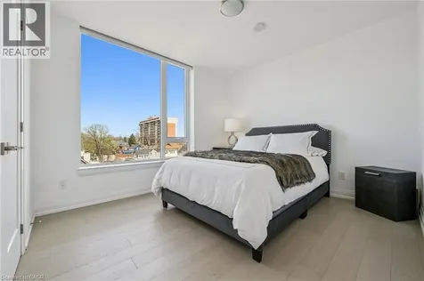 1441 Elgin Street Burlington ON L7S 1E6