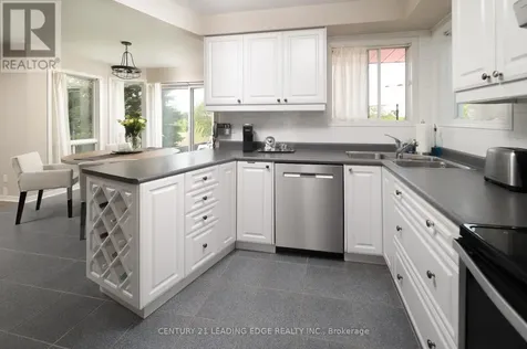 5048 William Street Pickering ON L1Y 1B2