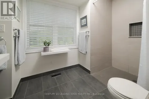 5048 William Street Pickering ON L1Y 1B2