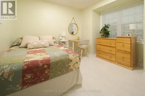5048 William Street Pickering ON L1Y 1B2