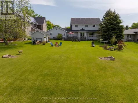 5048 William Street Pickering ON L1Y 1B2