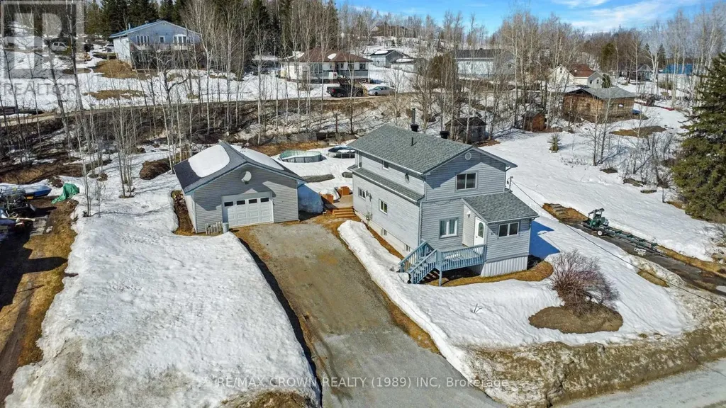 91 Third Avenue Hornepayne ON P0M 1Z0