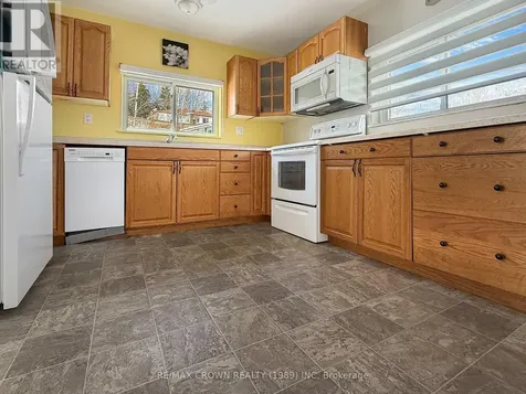 91 Third Avenue Hornepayne ON P0M 1Z0