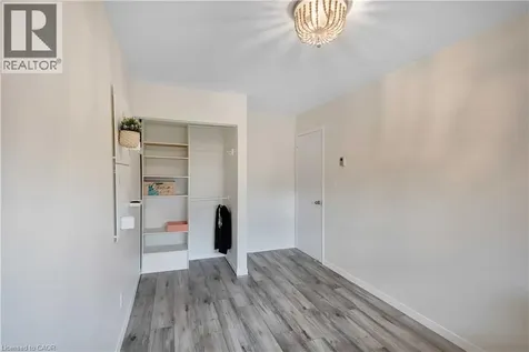 32 Montclair Crescent Simcoe ON N3Y 4R9