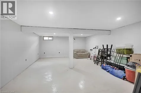 32 Montclair Crescent Simcoe ON N3Y 4R9