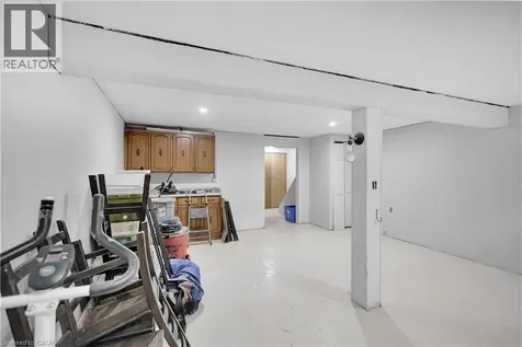 32 Montclair Crescent Simcoe ON N3Y 4R9