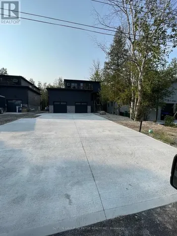 52 Marilyn Avenue South Wasaga Beach ON L9Z 2Y1