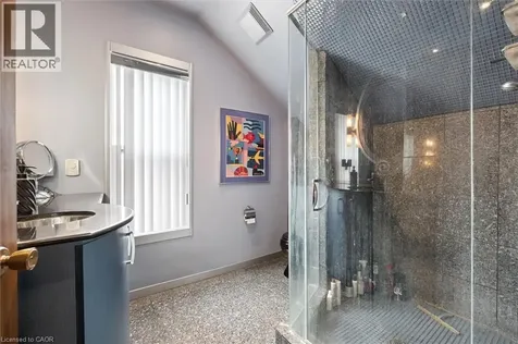 64 Francis Street North Kitchener ON N2H 5B5