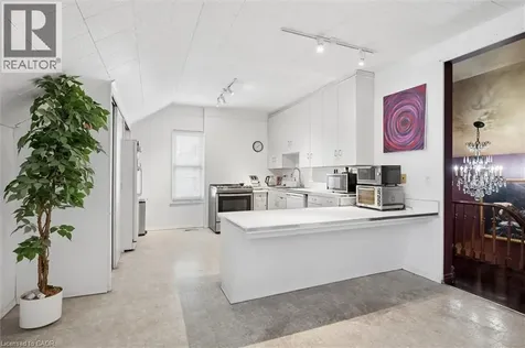 64 Francis Street North Kitchener ON N2H 5B5