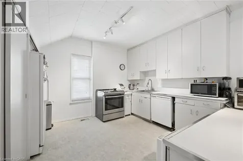 64 Francis Street North Kitchener ON N2H 5B5