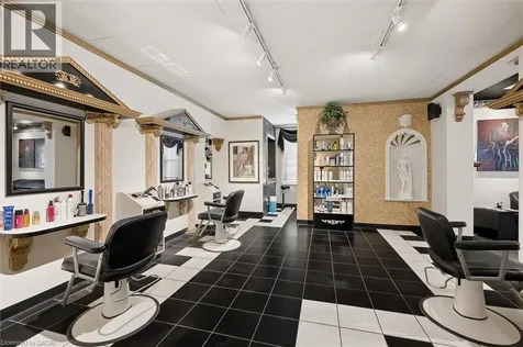 64 Francis Street North Kitchener ON N2H 5B5