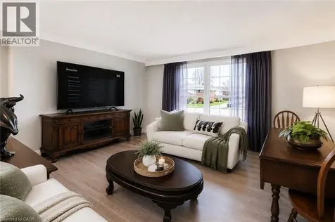 103 East 45th Street Hamilton ON L8T 3J9