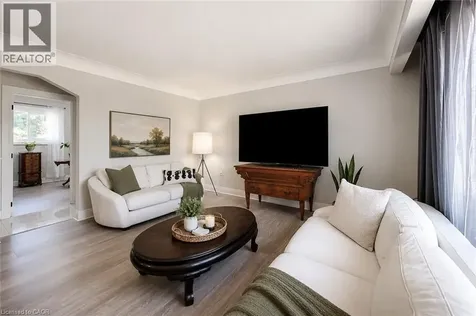 103 East 45th Street Hamilton ON L8T 3J9