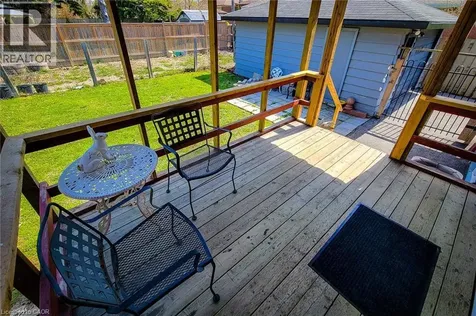 103 East 45th Street Hamilton ON L8T 3J9
