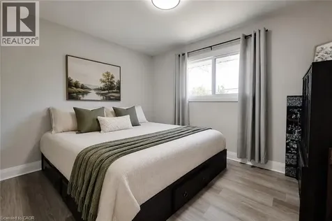 103 East 45th Street Hamilton ON L8T 3J9