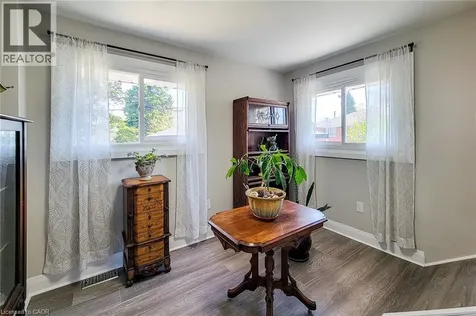 103 East 45th Street Hamilton ON L8T 3J9