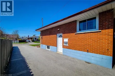 103 East 45th Street Hamilton ON L8T 3J9