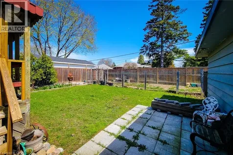 103 East 45th Street Hamilton ON L8T 3J9