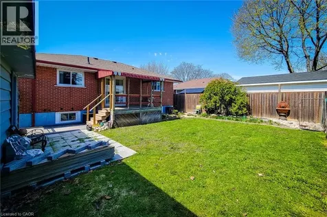 103 East 45th Street Hamilton ON L8T 3J9