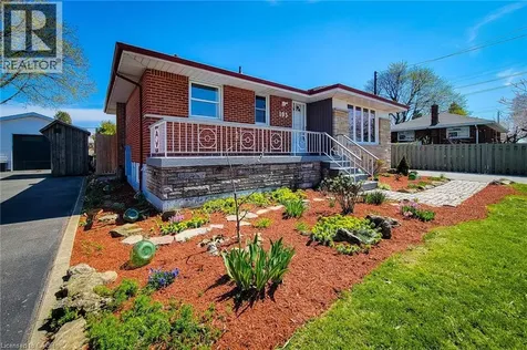 103 East 45th Street Hamilton ON L8T 3J9