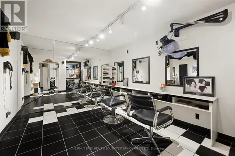 64 Francis Street North Kitchener ON N2H 5B5