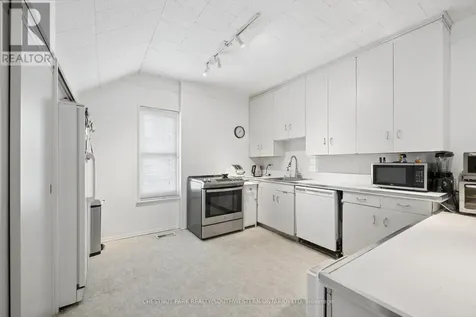 64 Francis Street North Kitchener ON N2H 5B5