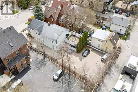 64 Francis Street North Kitchener ON N2H 5B5