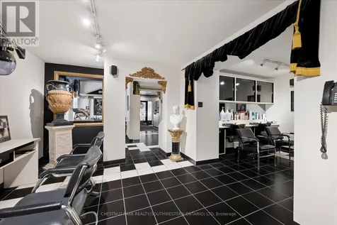 64 Francis Street North Kitchener ON N2H 5B5