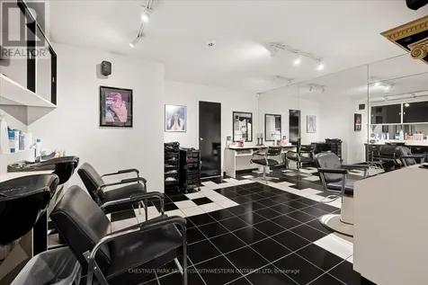 64 Francis Street North Kitchener ON N2H 5B5