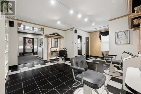 64 Francis Street North Kitchener ON N2H 5B5