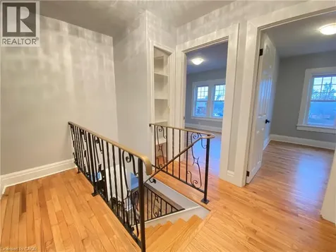 168 Garside Avenue North Hamilton ON L8H 4W6