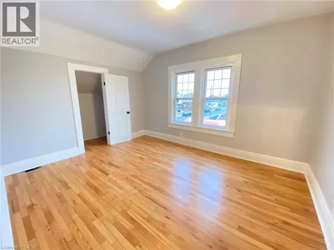 168 Garside Avenue North Hamilton ON L8H 4W6