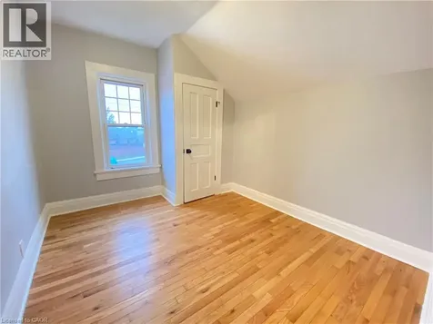 168 Garside Avenue North Hamilton ON L8H 4W6