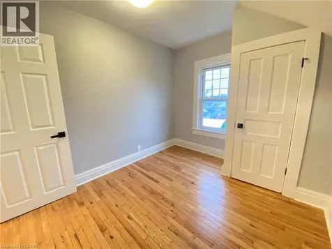 168 Garside Avenue North Hamilton ON L8H 4W6