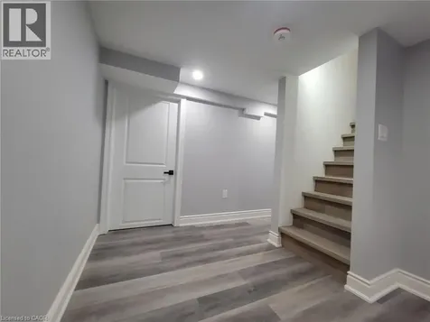 168 Garside Avenue North Hamilton ON L8H 4W6