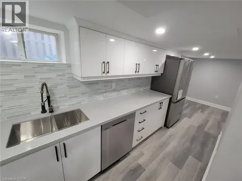 168 Garside Avenue North Hamilton ON L8H 4W6