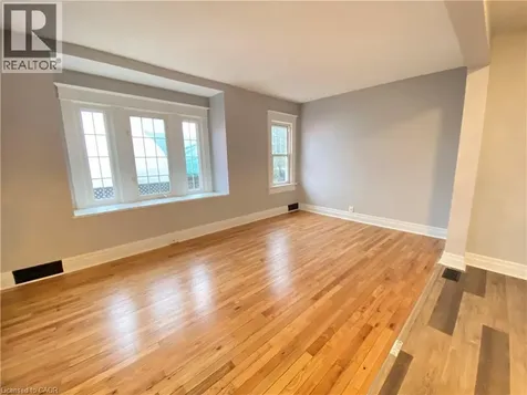 168 Garside Avenue North Hamilton ON L8H 4W6