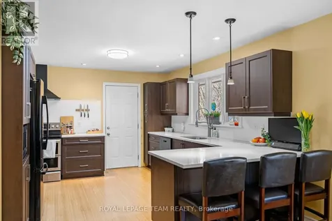 1986 Fairbanks Avenue Ottawa ON K1H 5Y6