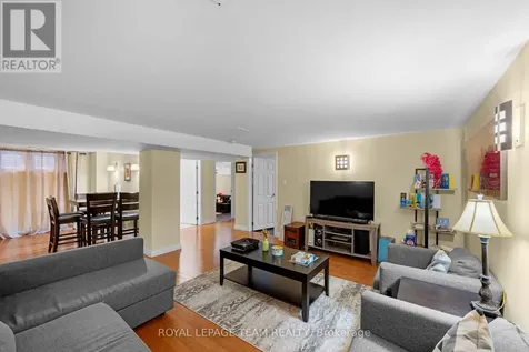1986 Fairbanks Avenue Ottawa ON K1H 5Y6