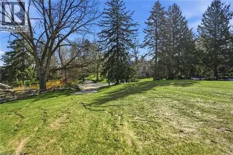 206 Lovers Lane Ancaster ON L9G 1G9
