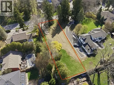 206 Lovers Lane Ancaster ON L9G 1G9